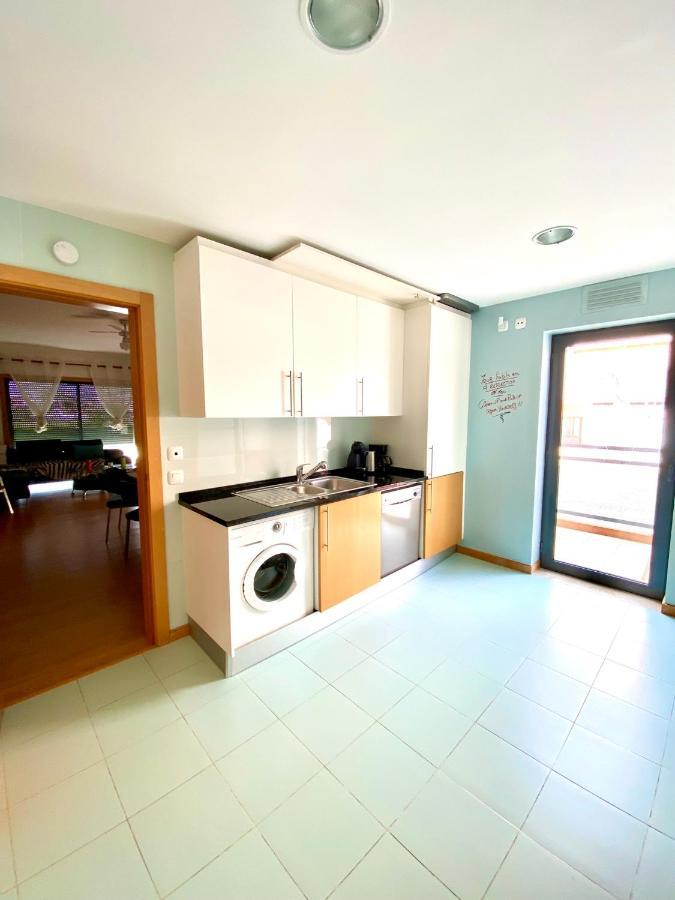 Zenit Luxury Marina Village Appartement โอลเญา ภายนอก รูปภาพ